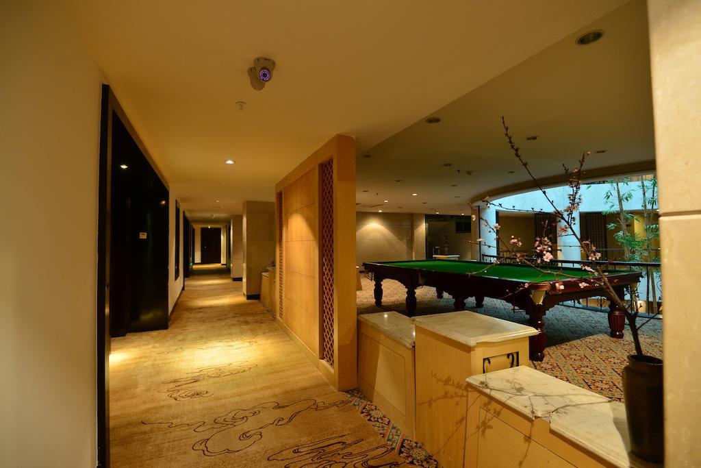 Baodao Exhibition Center Hotel Уйишань Экстерьер фото